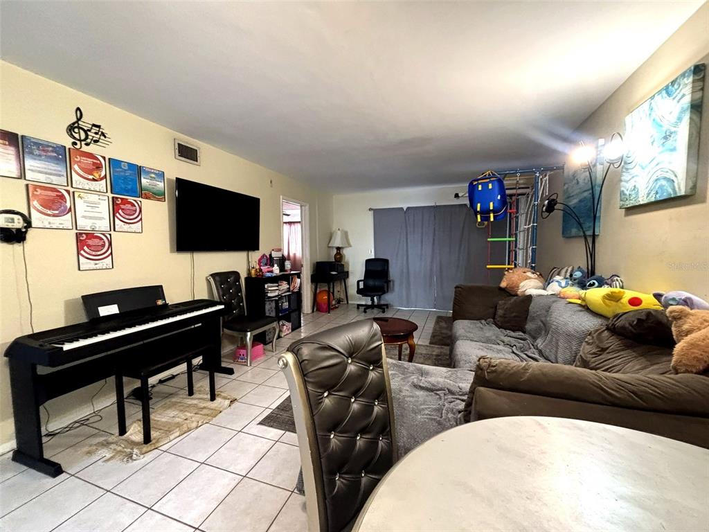 1433 South Belcher Road, Unit B2 Clearwater, FL 33764 - Photo 6 of 19