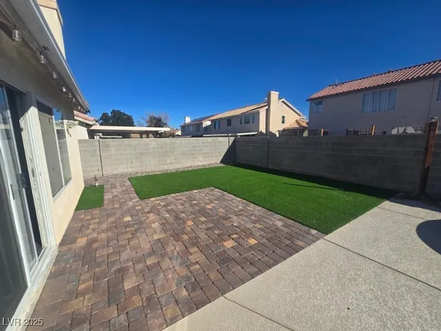 $2,241 | 1401 Healing Waters Lane, North Las Vegas, NV 89031