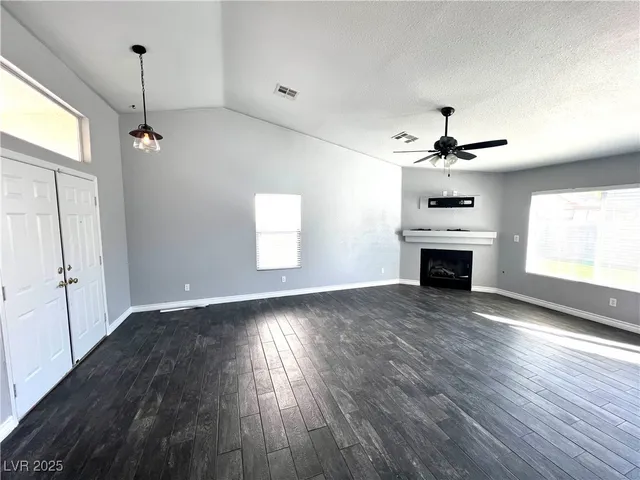 $2,241 | 1401 Healing Waters Lane, North Las Vegas, NV 89031