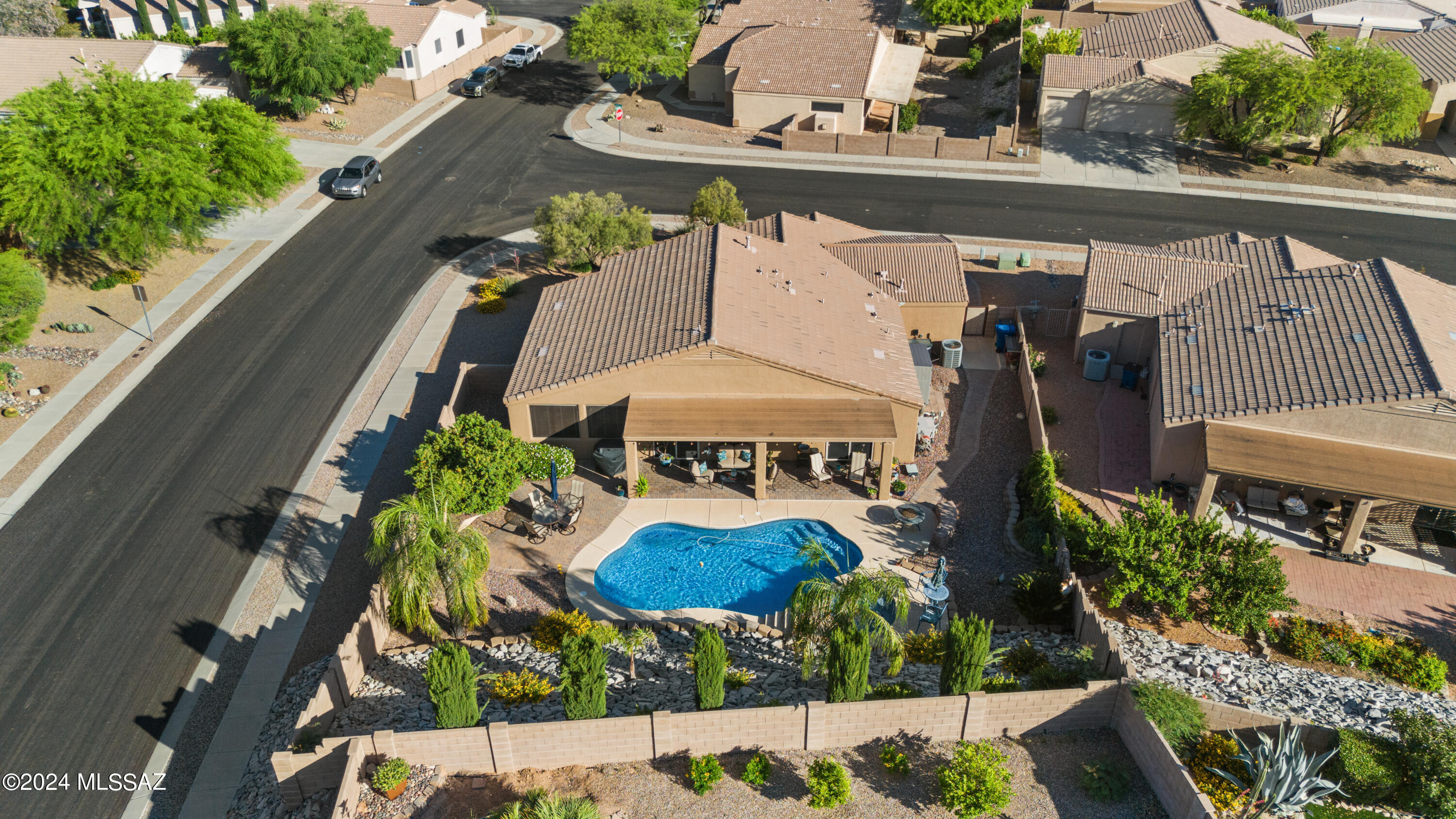 284 West Plateau Road Tucson, AZ 85737 - Photo 5 of 50 DJI_20240522170702_0006_D