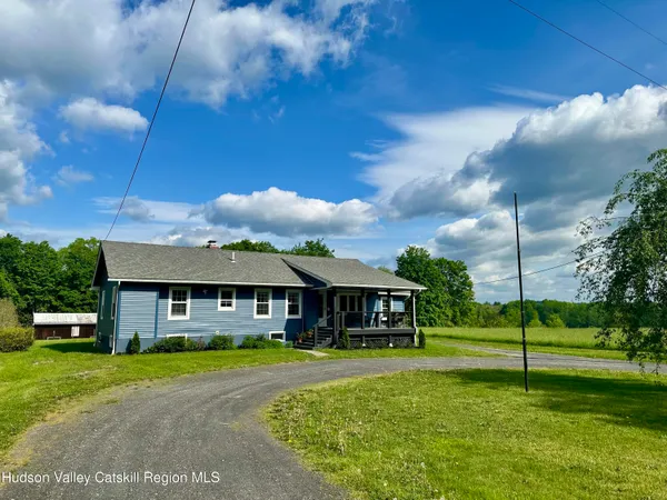 $575,000 | 2005 Old Kings Highway, Saugerties, NY 12477