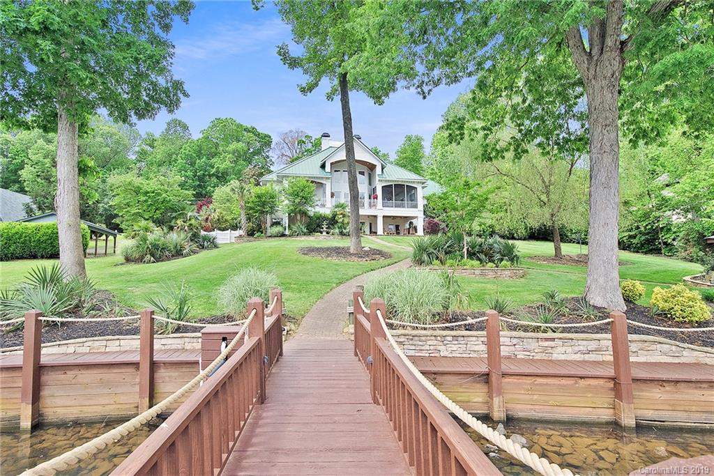 652 Normandy Road Mooresville, NC 28117 - Photo 1 of 46 Gallery Image 1