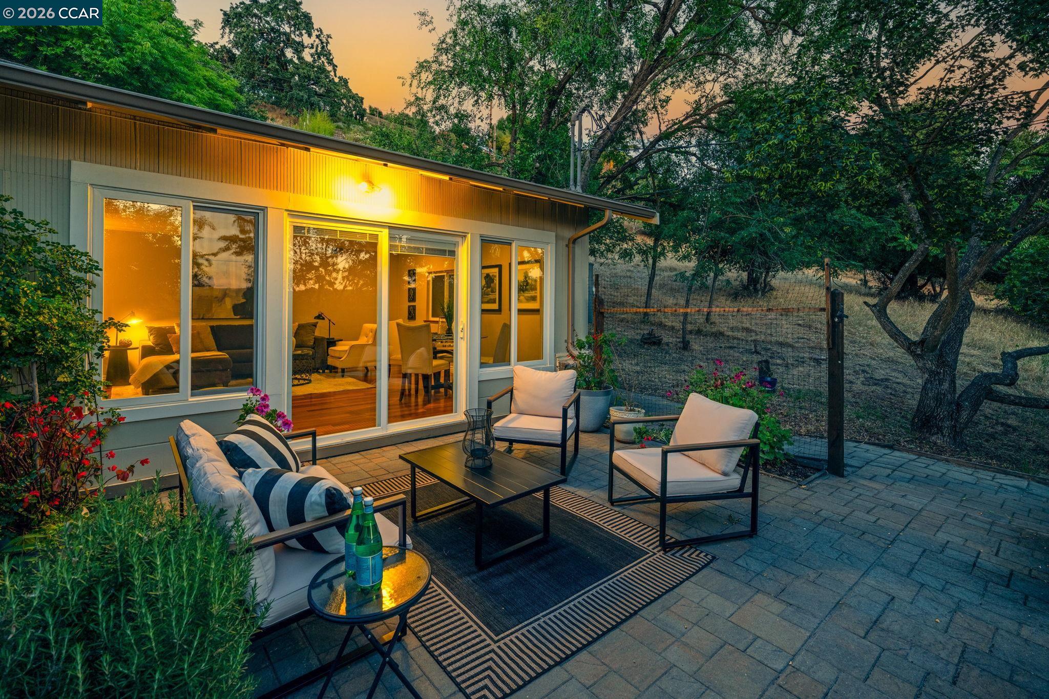 205 Summit Road Walnut Creek, CA 94598 - Photo 7 of 55