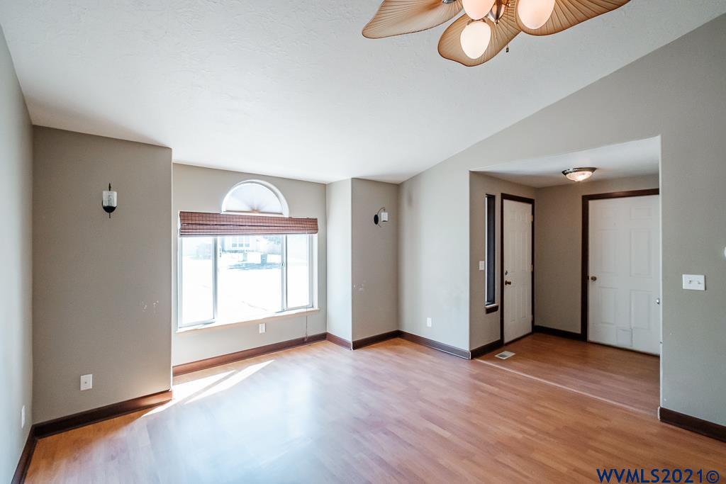 1409 Briar Road Independence, OR 97351 - Photo 8 of 36 Gallery Image 8
