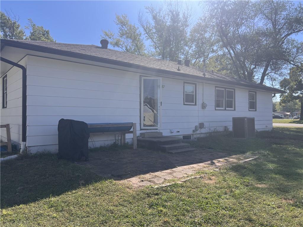 611 Summit Road Knob Noster, MO 65336 - Photo 19 of 21