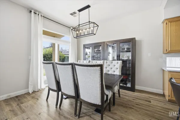 $529,999 | Undisclosed Address, Bakersfield, CA 93312