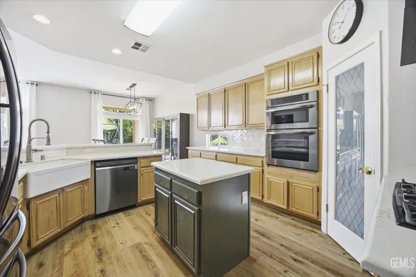 $529,999 | Undisclosed Address, Bakersfield, CA 93312