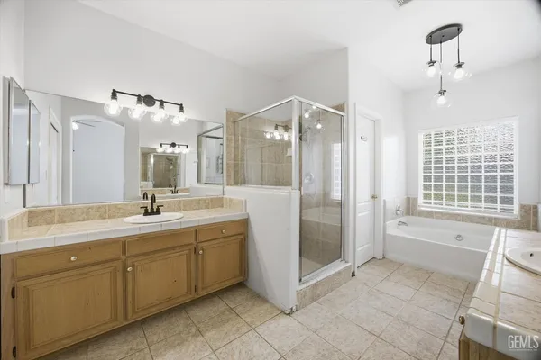 $529,999 | Undisclosed Address, Bakersfield, CA 93312