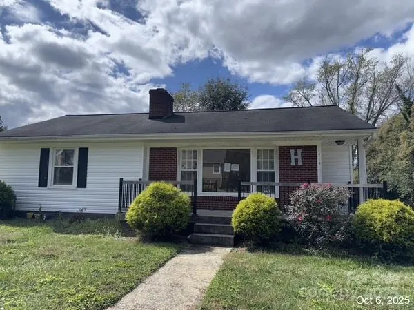 $199,900 | 713 Circle Drive Northeast, Lenoir, NC 28645