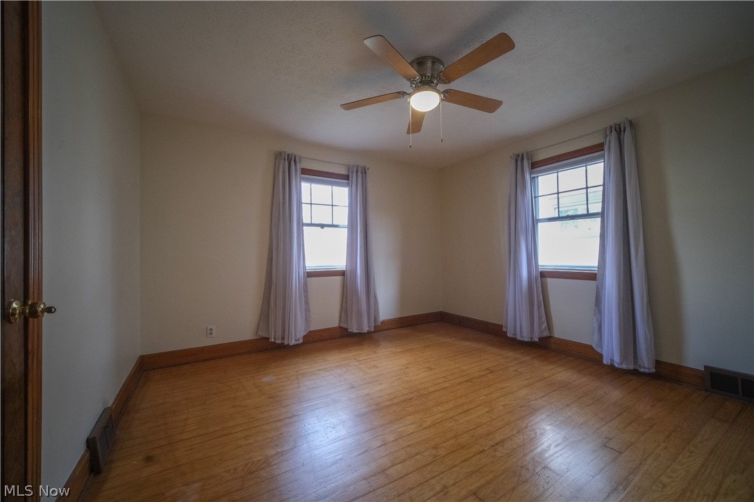 3032 9th Street Southwest Canton, OH 44710 - Photo 8 of 18