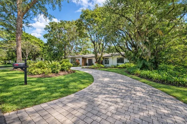 $10,900 | 17203 Southwest 78th Place, Palmetto Bay, FL 33157