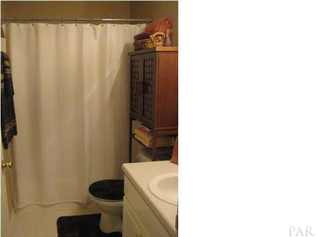 7165 Woodside Road Pensacola, FL 32526 - Photo 17 of 23 Hall bathroom.