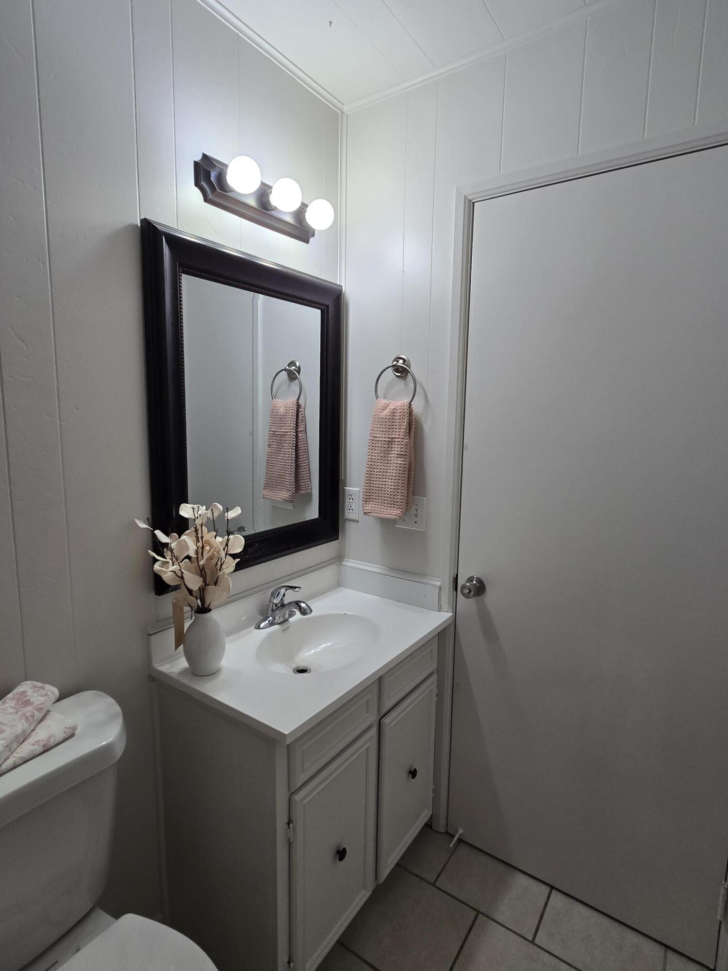 2212 South 1st Place Lamesa, TX 79331 - Photo 14 of 31 20260130_212821