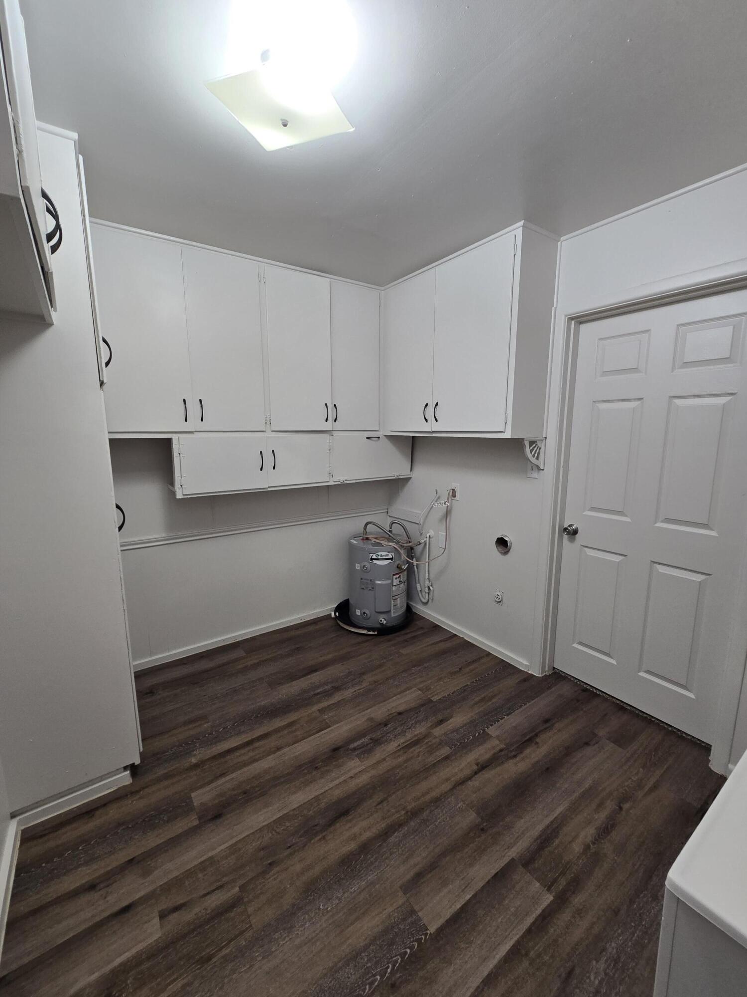 2212 South 1st Place Lamesa, TX 79331 - Photo 21 of 31 20260130_213652