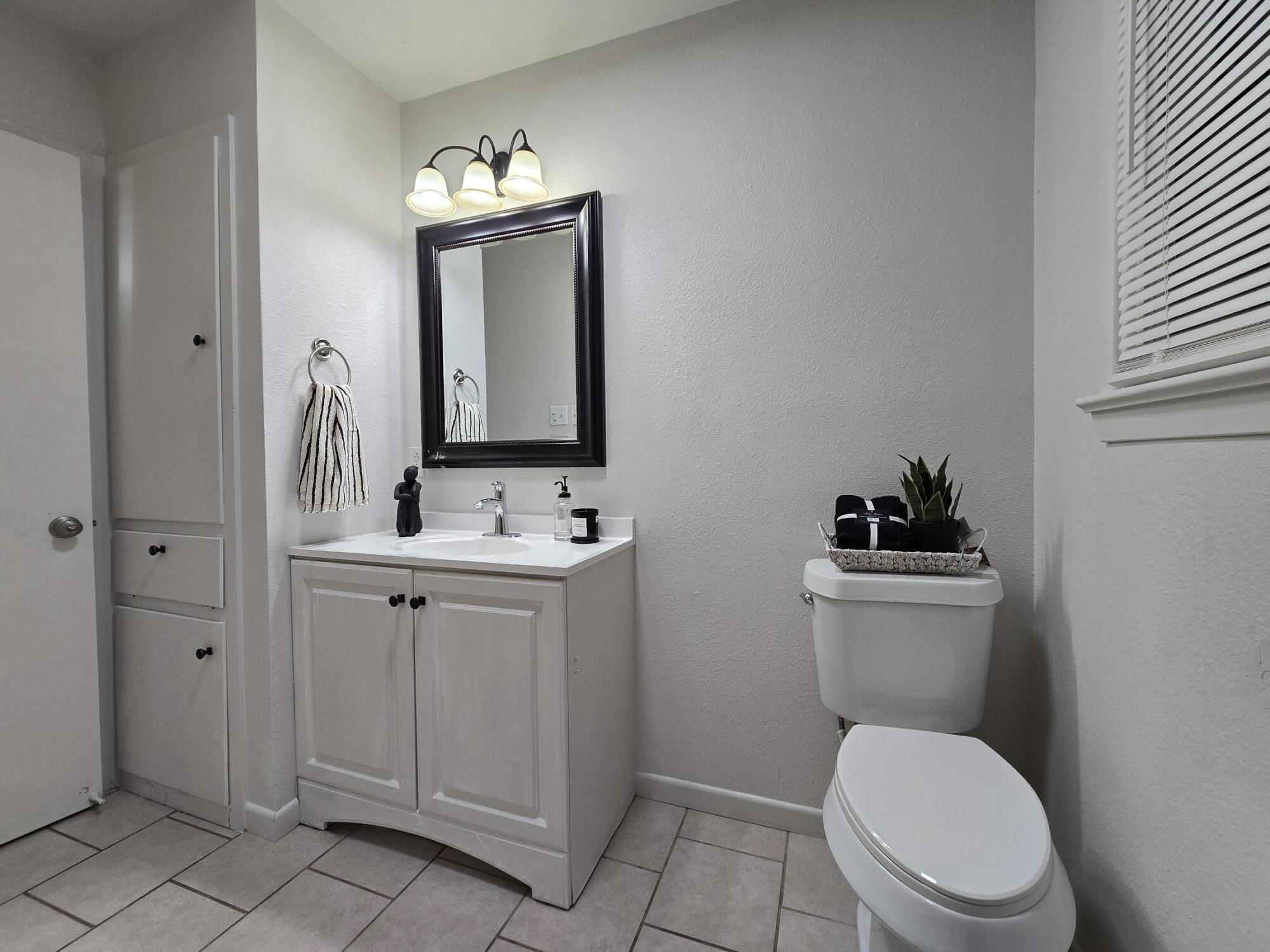 2212 South 1st Place Lamesa, TX 79331 - Photo 8 of 31 20260130_214754