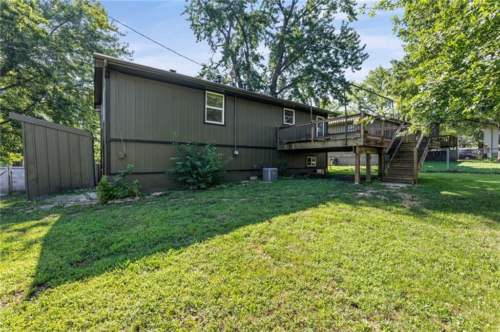 605 North Franklin Street Spring Hill, KS 66083 - Photo 31 of 33