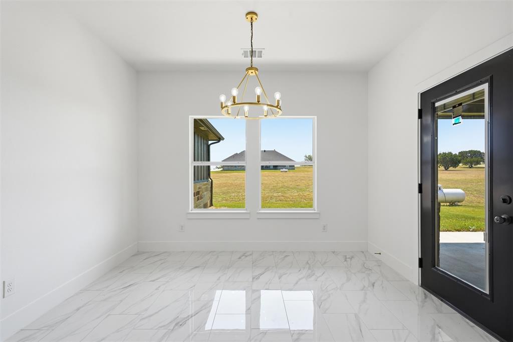 6657 Buffalo Ridge Circle Godley, TX 76044 - Photo 9 of 21 Gallery Image 9
