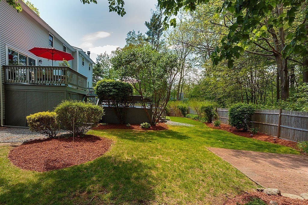 8 McDonald Road Wilmington, MA 01887 - Photo 32 of 38