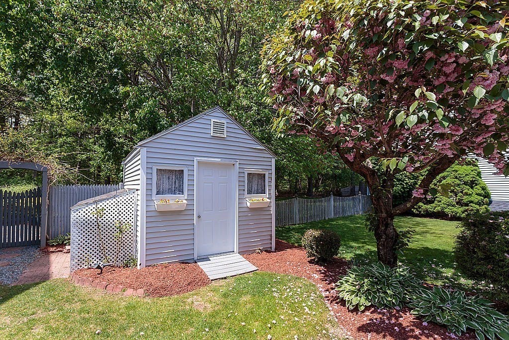 8 McDonald Road Wilmington, MA 01887 - Photo 34 of 38