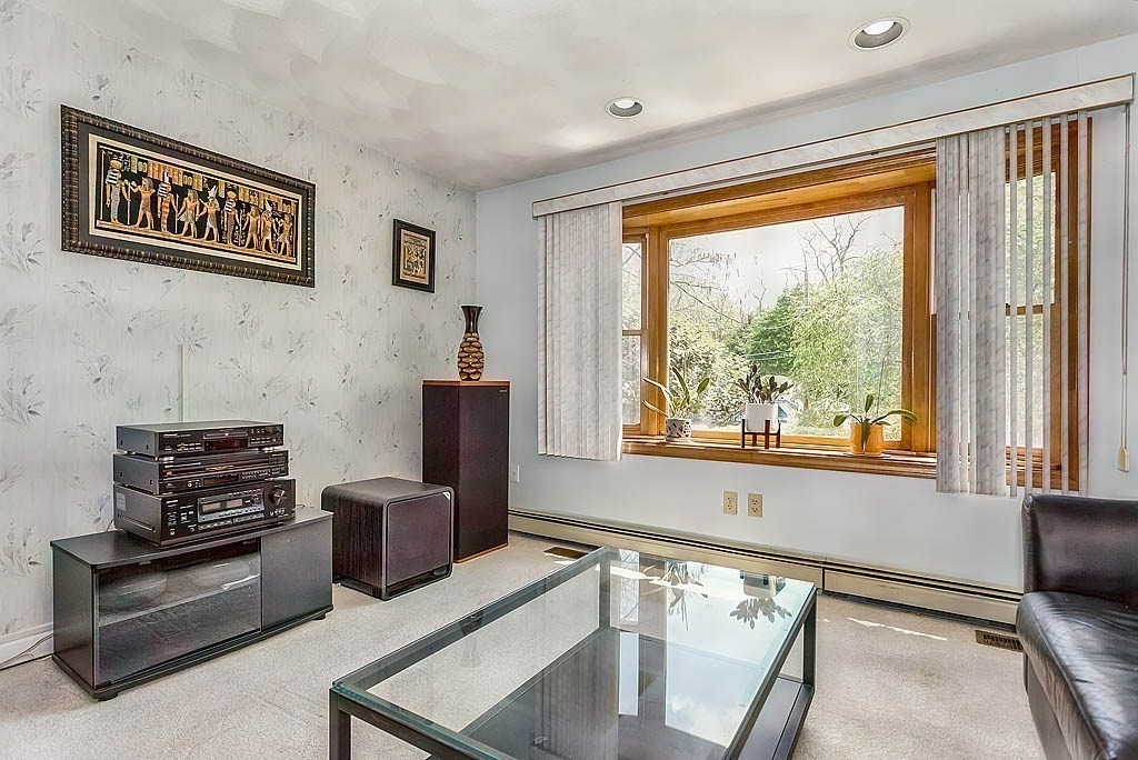 8 McDonald Road Wilmington, MA 01887 - Photo 8 of 38