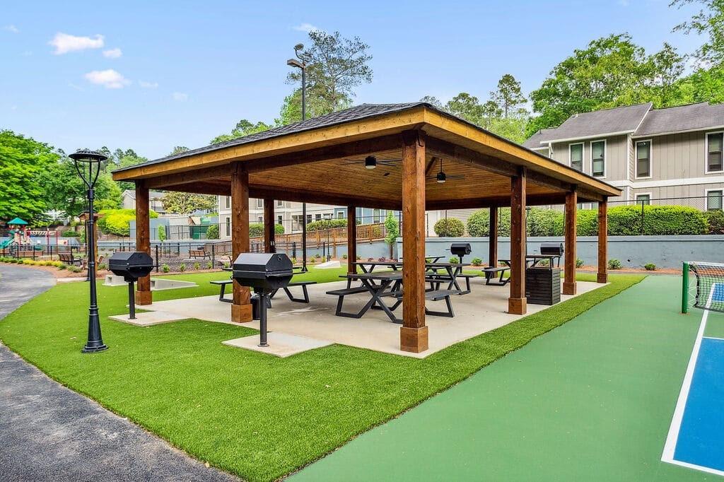 1805 Roswell Road, Unit 2F Marietta, GA 30062 - Photo 32 of 36