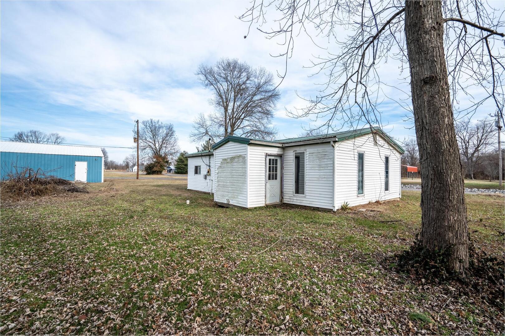 312 North Main Street Royalton, IL 62983 - Photo 16 of 17