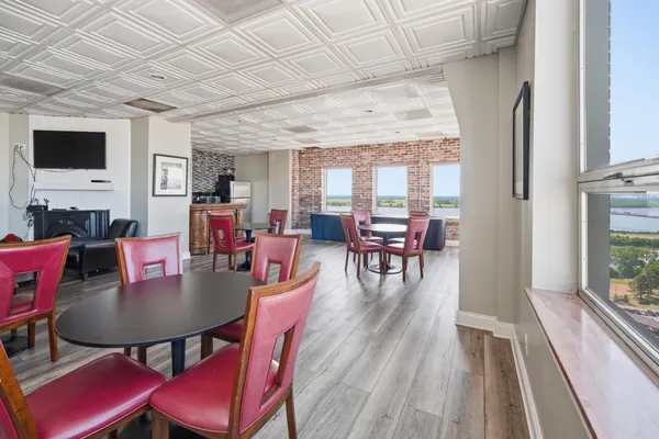 $167,500 | 109 North Main Street, Unit 911, Memphis, TN 38103