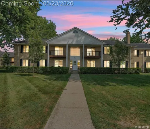 $164,900 | 34680 Huntley Drive, Unit K36, Sterling Heights, MI 48312