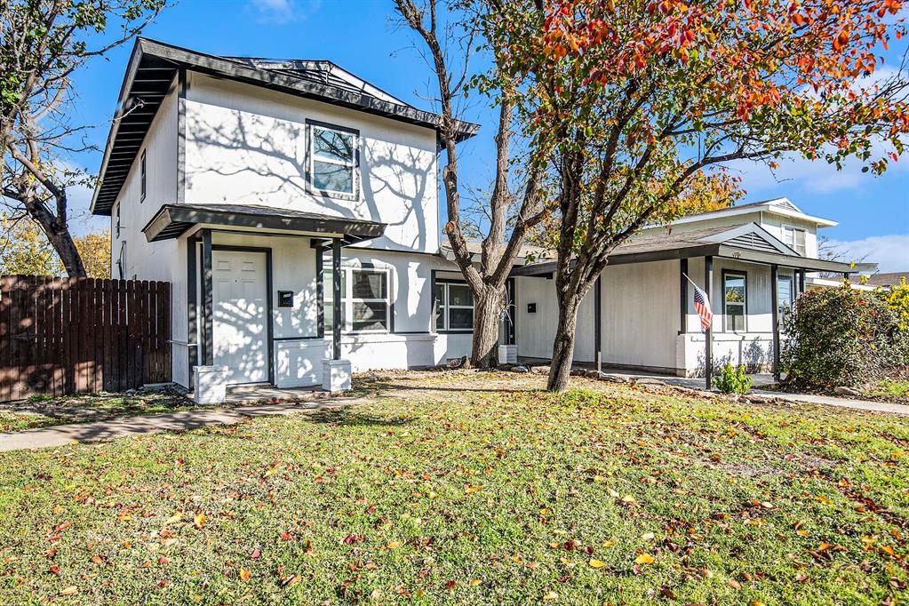 406 Dawson Circle, Unit B Grand Prairie, TX 75051 - Photo 3 of 23