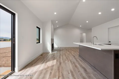 $895,000 | 8820 Avery Drive, Victor, ID 83455