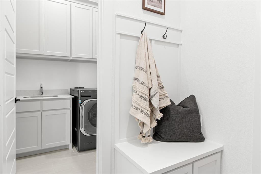 2808 Citation Road Celina, TX 75009 - Photo 31 of 40 a utility room with dryer and washer