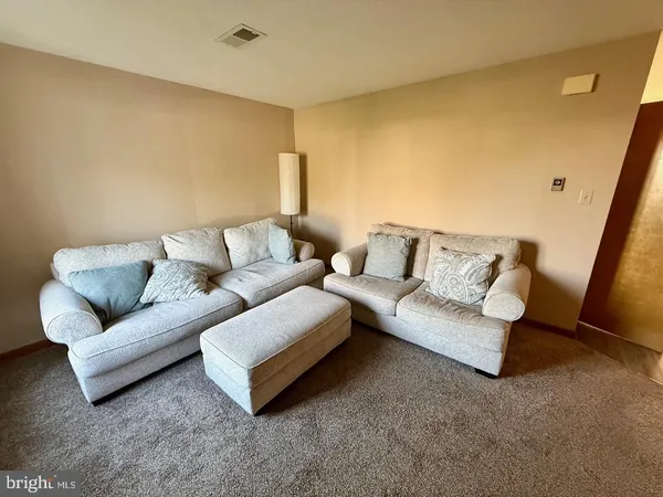 $1,650 | 1121 Progress Road, Chambersburg, PA 17201