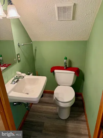 $1,650 | 1121 Progress Road, Chambersburg, PA 17201