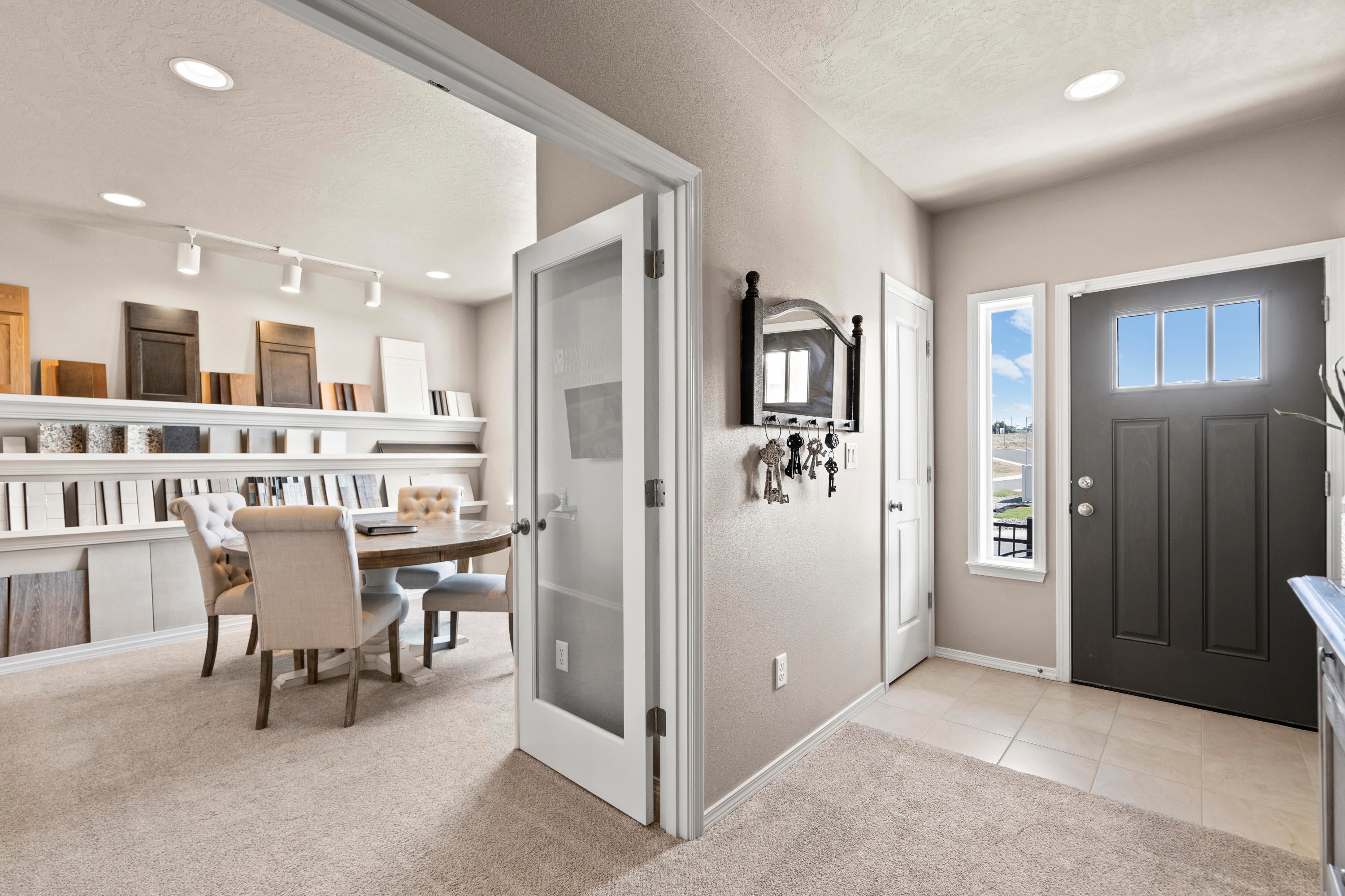 45 McKinney Rnch Road Sisters, OR 97759 - Photo 9 of 24 Hudson - Entryway 2