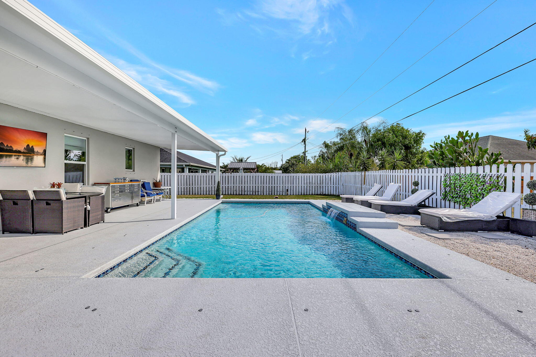 Contemporary In Ground Pool