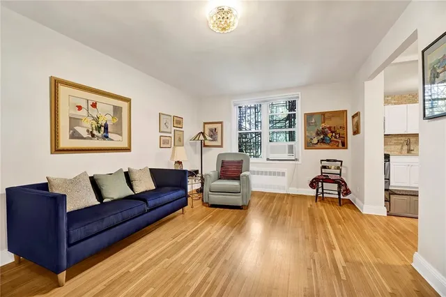 $479,500 | 9707 4th Avenue, Unit 4F | Bay Ridge