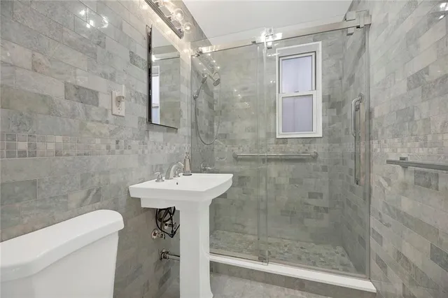 $479,500 | 9707 4th Avenue, Unit 4F | Bay Ridge