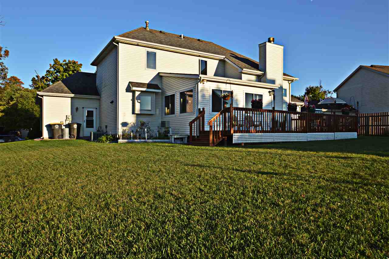 10821 Summer Chase Road Fort Wayne, IN 46818 - Photo 2 of 36