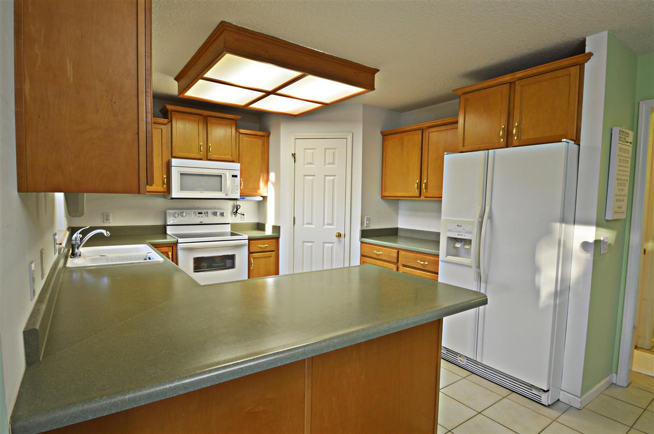 10821 Summer Chase Road Fort Wayne, IN 46818 - Photo 13 of 36