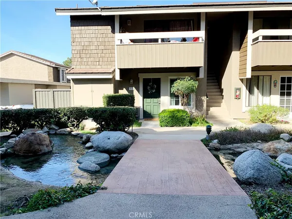 $2,500 | 55 Streamwood, Irvine, CA 92620