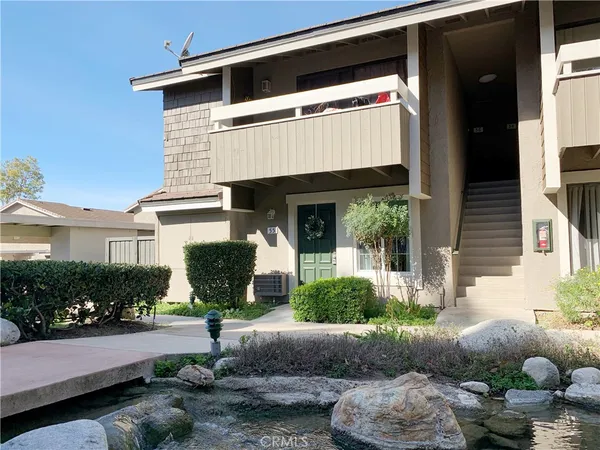 $2,500 | 55 Streamwood, Irvine, CA 92620