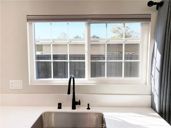 $2,500 | 55 Streamwood, Irvine, CA 92620