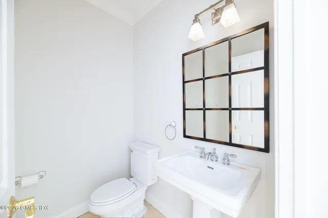 $10,000 | 59 Le Grande Avenue, Unit 7, Greenwich, CT 06830