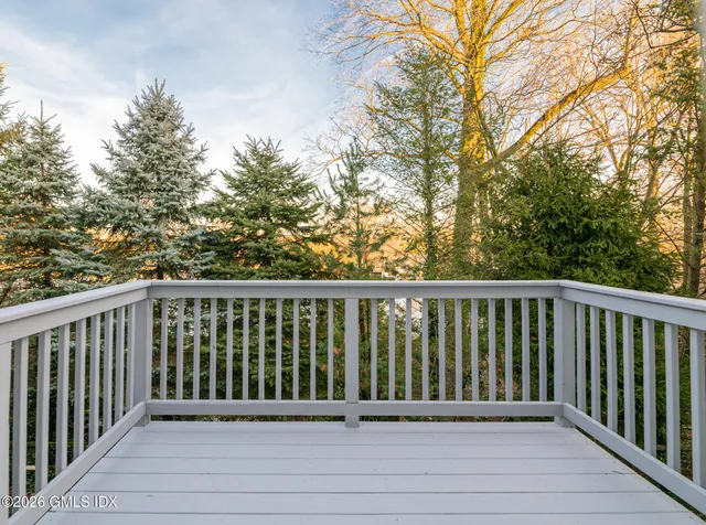 $10,000 | 59 Le Grande Avenue, Unit 7, Greenwich, CT 06830