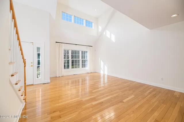 $10,000 | 59 Le Grande Avenue, Unit 7, Greenwich, CT 06830