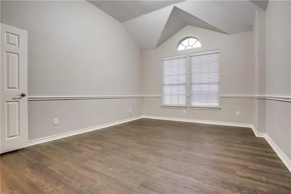 $2,200 | 2105 Cardinal Drive, Forney, TX 75126