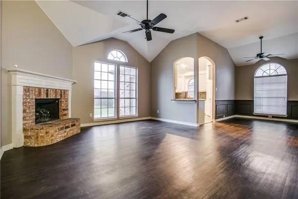 $2,200 | 2105 Cardinal Drive, Forney, TX 75126