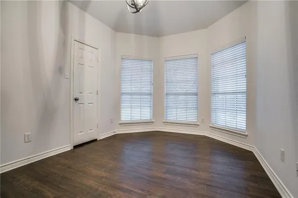 $2,200 | 2105 Cardinal Drive, Forney, TX 75126