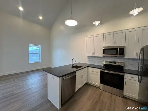 $3,250 | 414 Berlin Turnpike, Unit 1410, Berlin, CT 06037