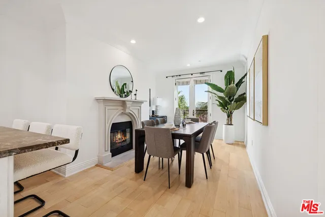 $1,450,000 | 261 South Reeves Drive, Unit PH3, Beverly Hills, CA 90212